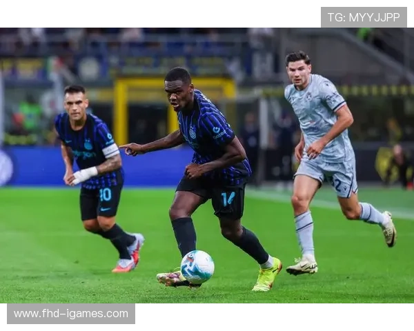 那不勒斯vs罗马欧冠资格卡位战,主场不败神话对决意甲最佳防线